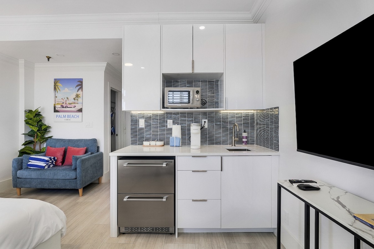 Renovated kitchenette